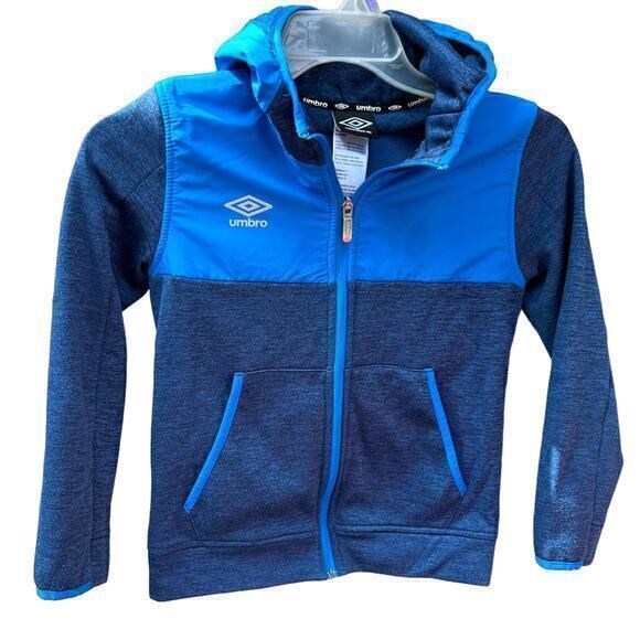 Size 8-10 hooded Umbro sports jacket - Picture 1 of 3